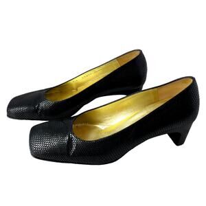 Bruno Magli Black Embossed Leather Contemporary Classic Pump Shoes Size 6 #560